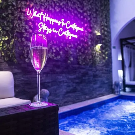 Pablo Escobars Secret Hideout! Villa *